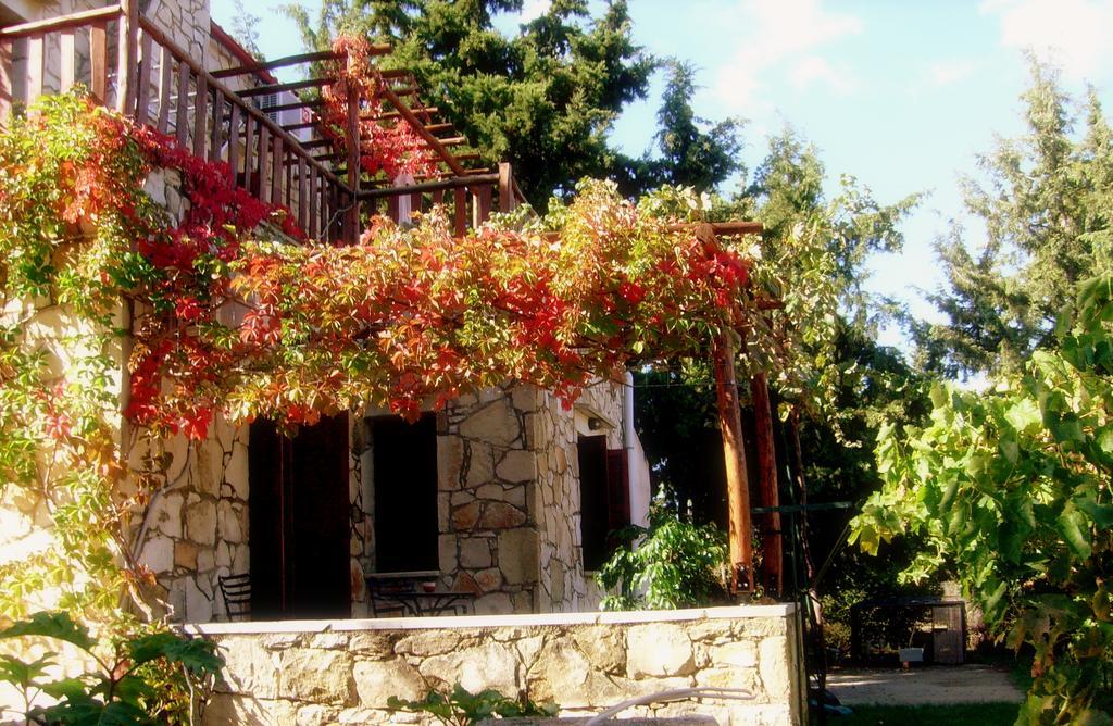 Maison d'hôtes Manoli'S House à Douliana Chambre photo