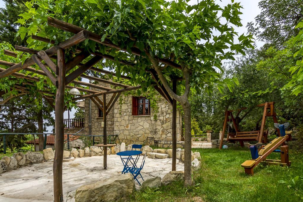 Maison d'hôtes Manoli'S House à Douliana Extérieur photo